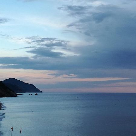 Apartamento Tino Brezza Di Mare Deiva Marina Exterior foto