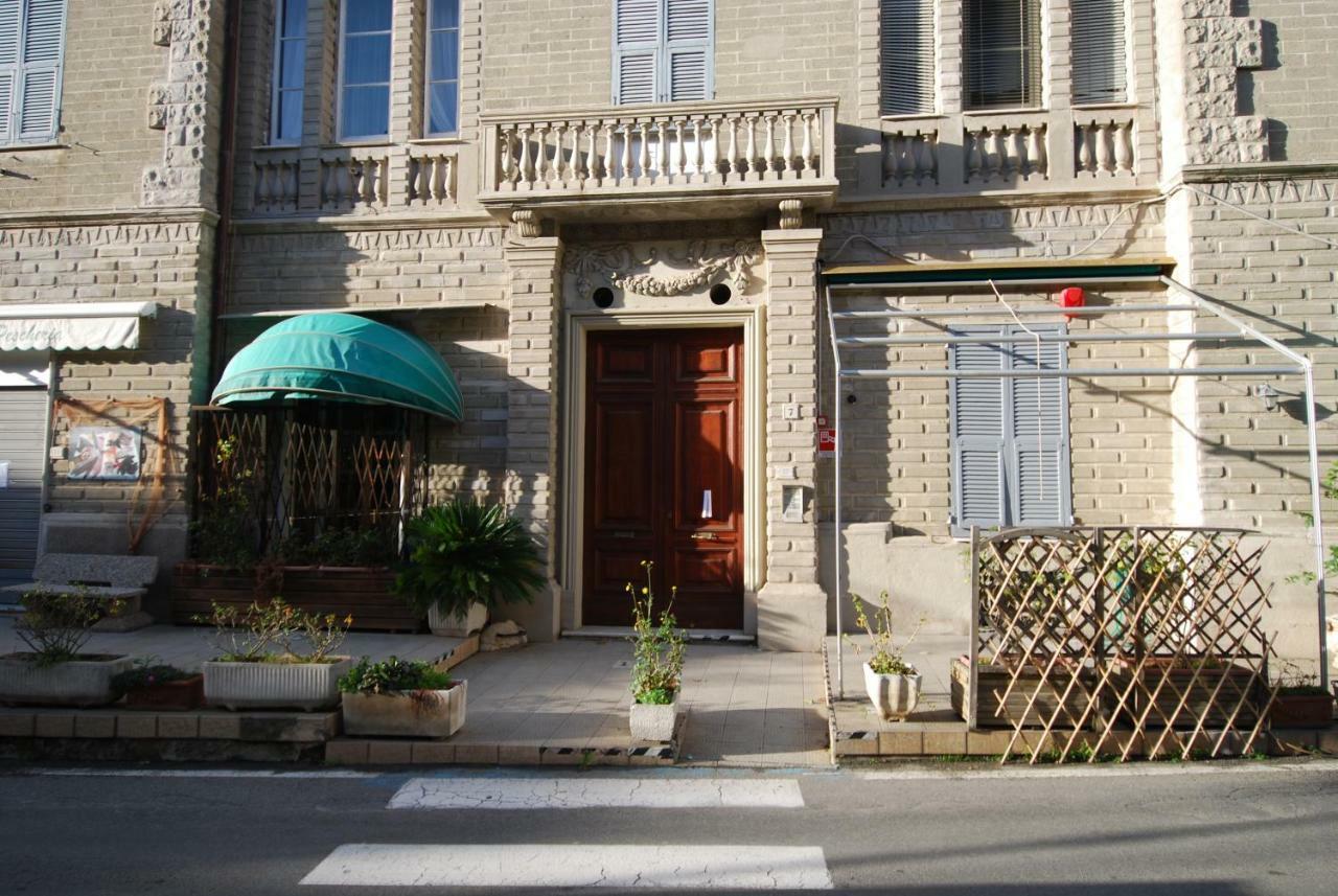 Apartamento Tino Brezza Di Mare Deiva Marina Exterior foto